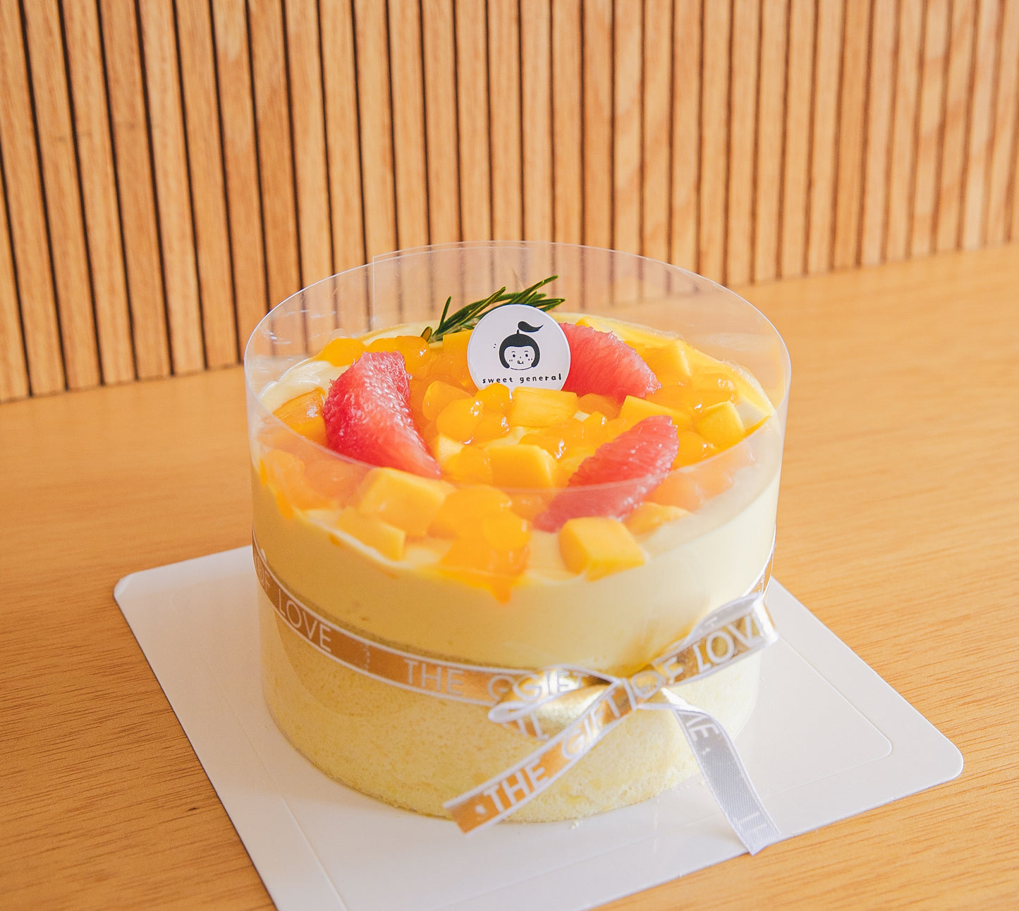 mango pomelo whipping cream cake