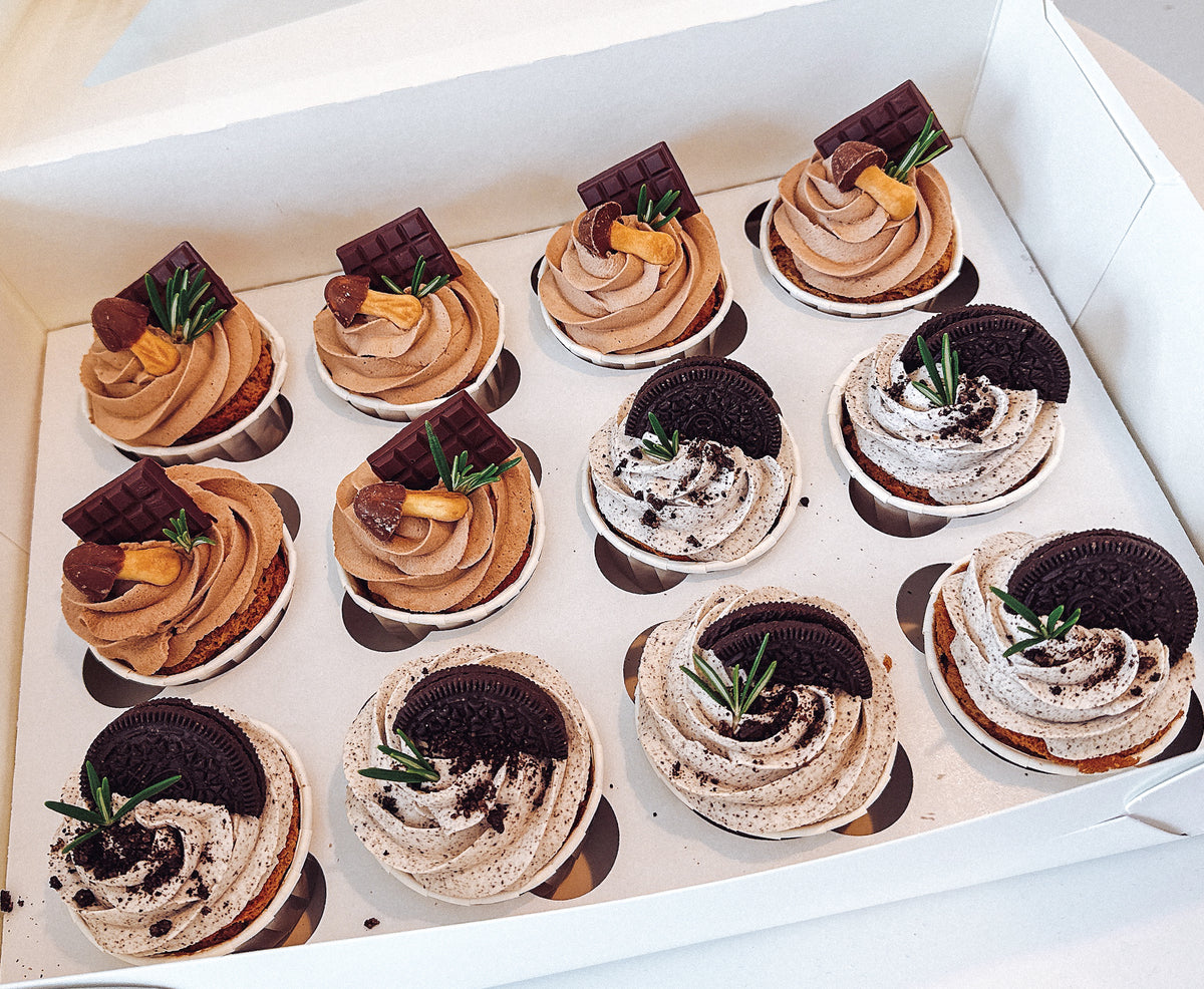 Whipping Cream Cupcakes ( one dozen)